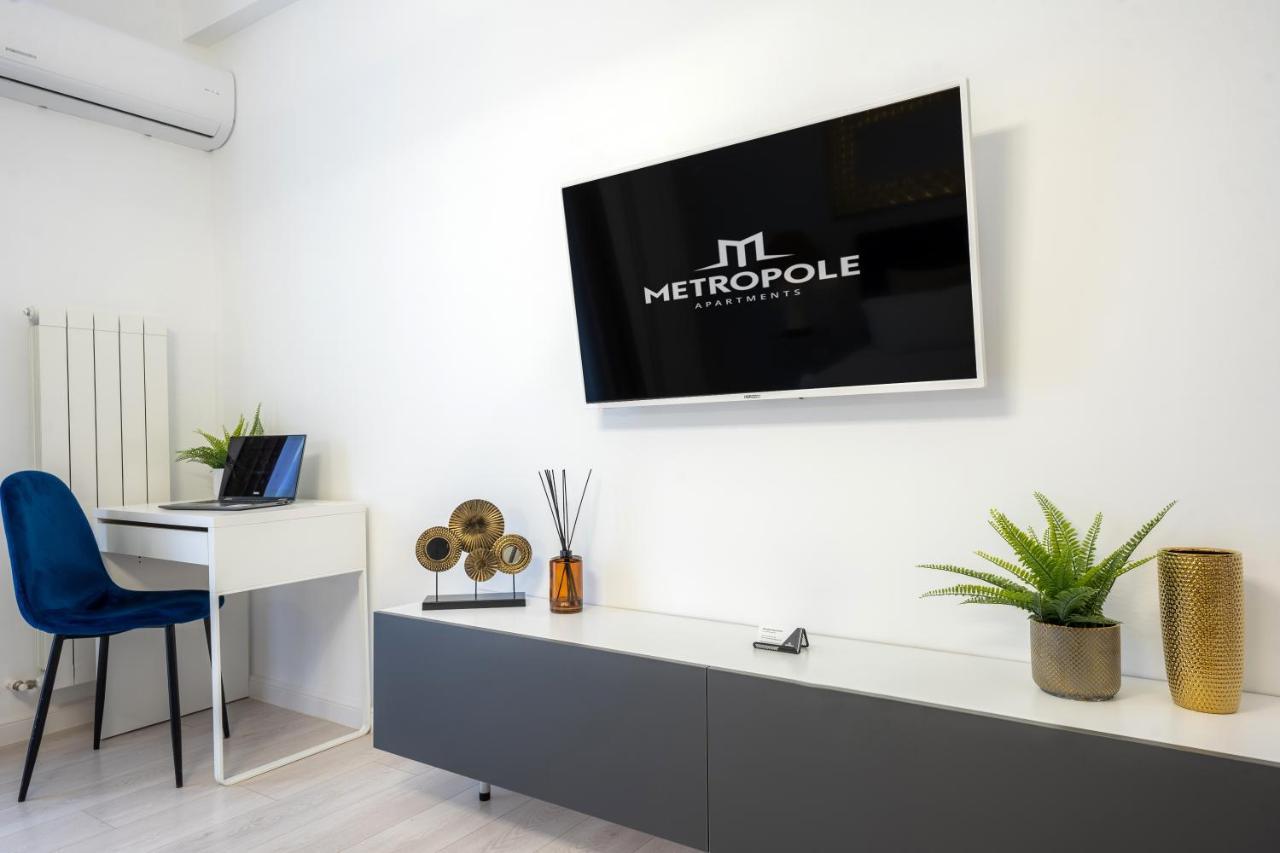 Metropole Apartments - Old City Бухарест Экстерьер фото