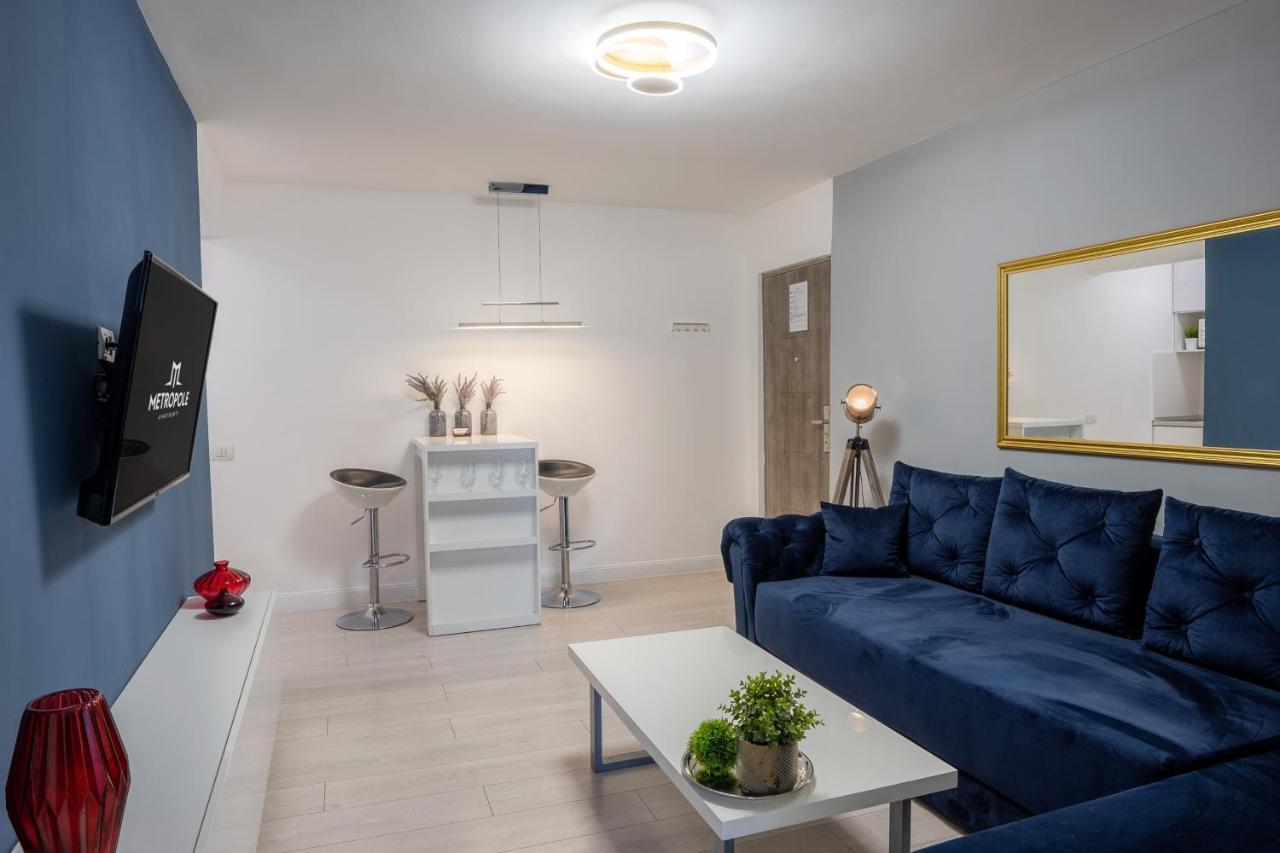 Metropole Apartments - Old City Бухарест Экстерьер фото