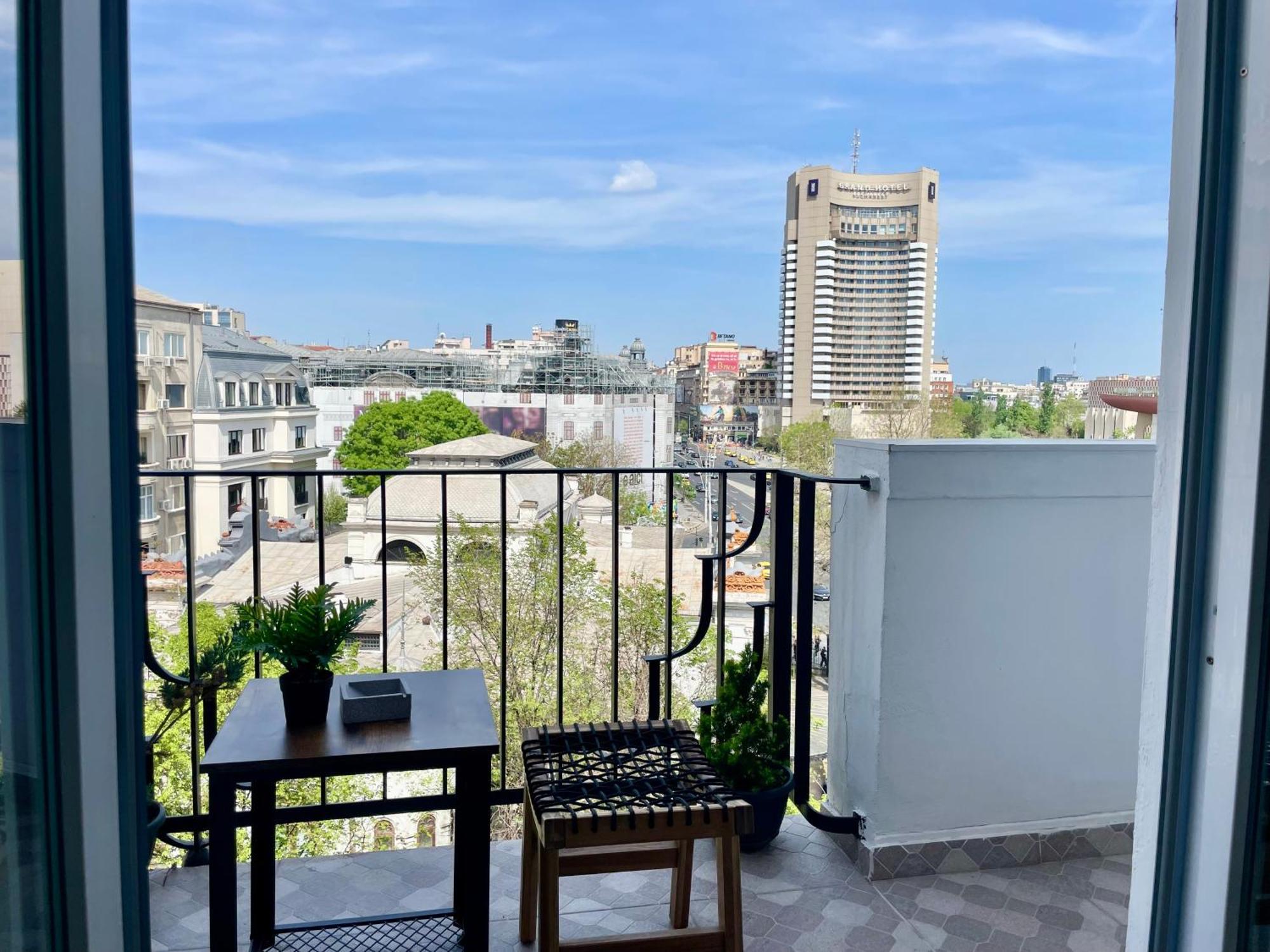 Metropole Apartments - Old City Бухарест Экстерьер фото