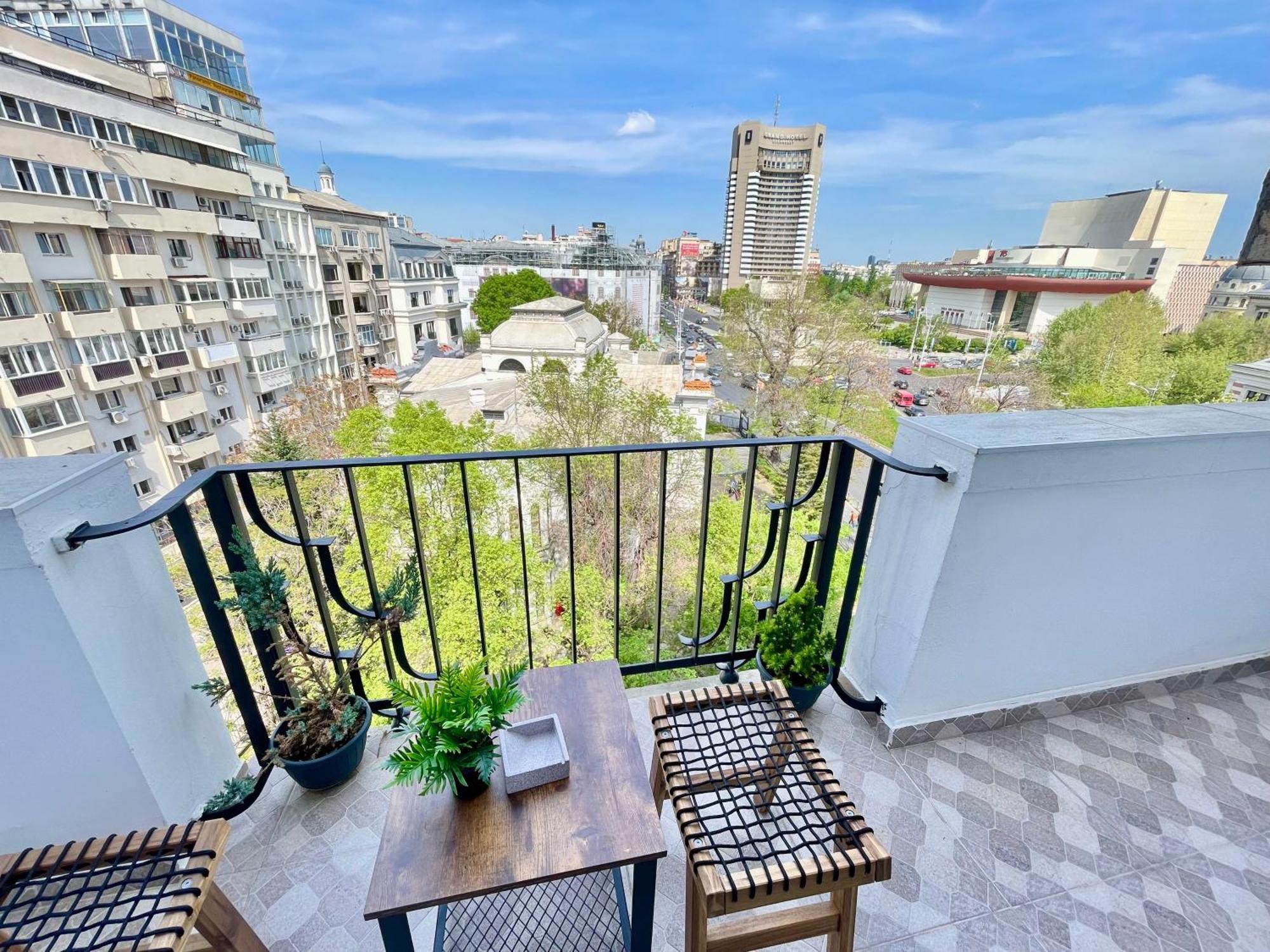 Metropole Apartments - Old City Бухарест Экстерьер фото